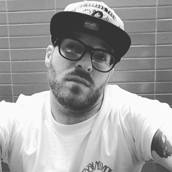 Meet your Posher, Kylar - Picture 1 of 1